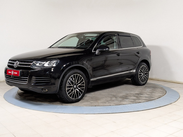 Volkswagen Touareg 2010 Черный