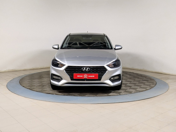 Hyundai Solaris 2019 Серебряный