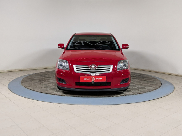 Toyota Avensis 2007 Красный