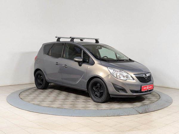 Opel Meriva 2011 Серый