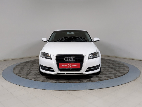 Audi A3 2010 Белый