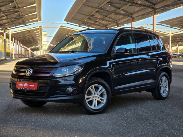Volkswagen Tiguan 2012 Черный