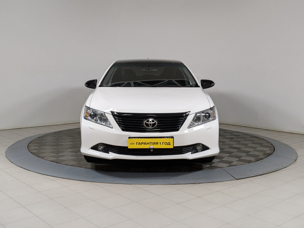 Toyota Camry 2012 Белый