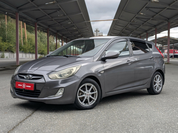 Hyundai Solaris 2012 Серый