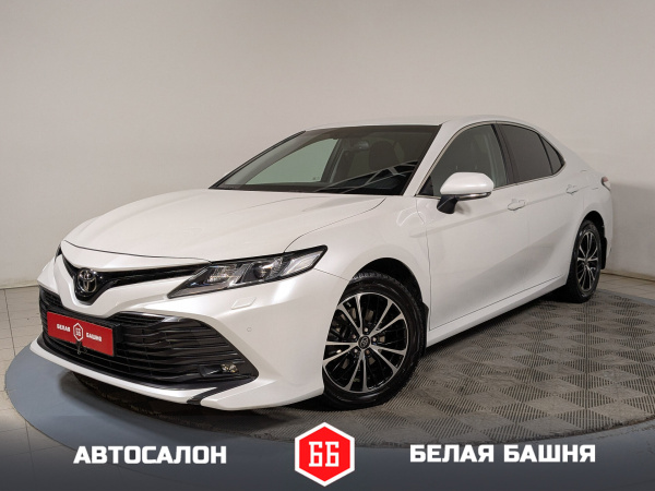 Toyota Camry 2020 Белый