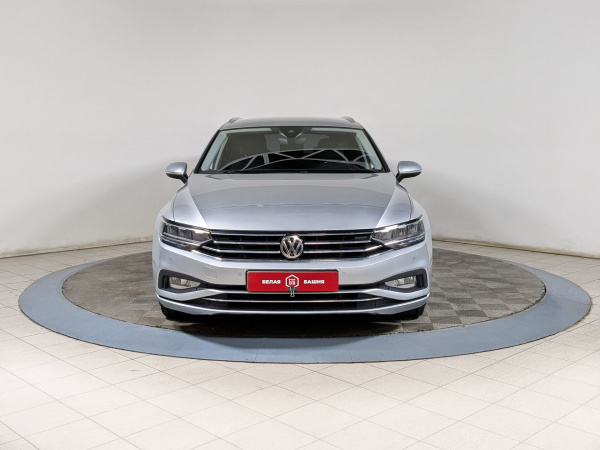 Volkswagen Passat 2020 Серый