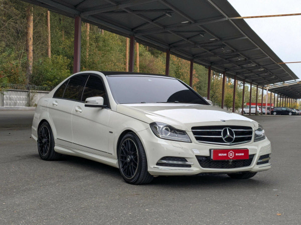 Mercedes-Benz C-Класс 2012 Белый