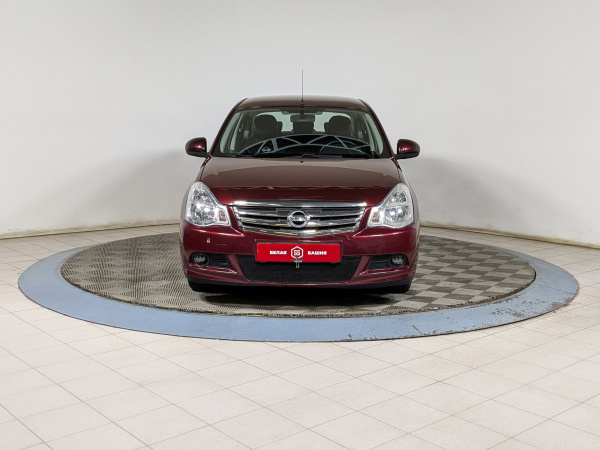 Nissan Almera 2013 Красный
