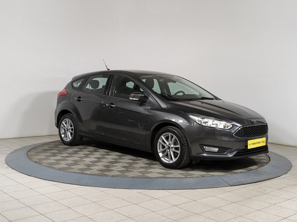 Ford Focus 2019 Серый
