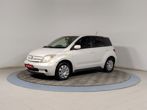 Toyota Ist 2003 Белый