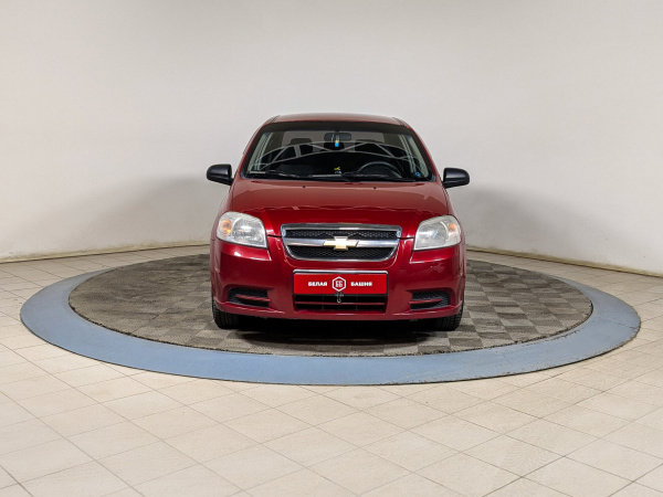 Chevrolet Aveo 2010 Красный