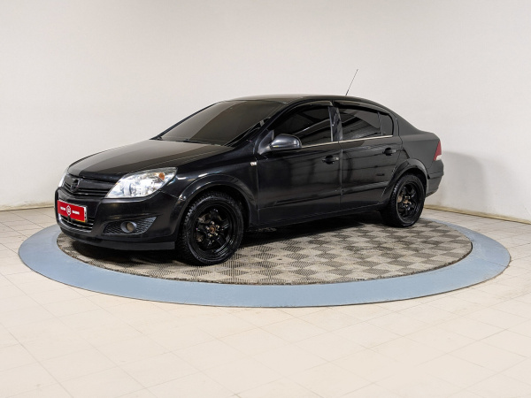 Opel Astra 2011 Черный