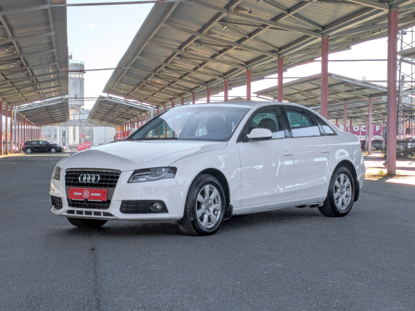 Audi A4 2011 Белый