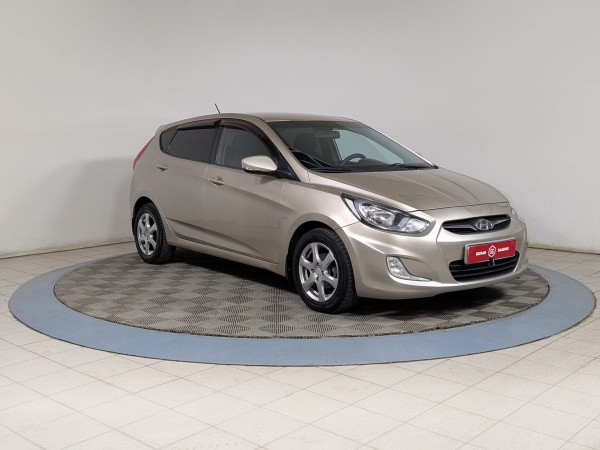 Hyundai Solaris 2011 Серый