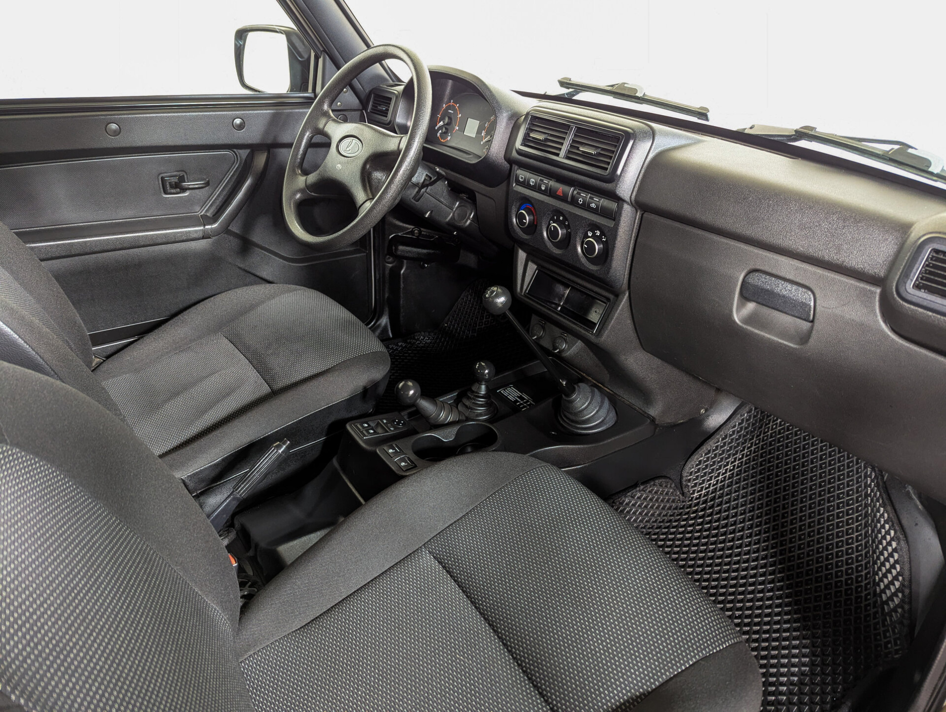 Lada (ВАЗ) 2121 (4x4) 2021 Серебряный