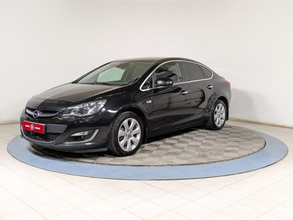 Opel Astra 2013 Черный