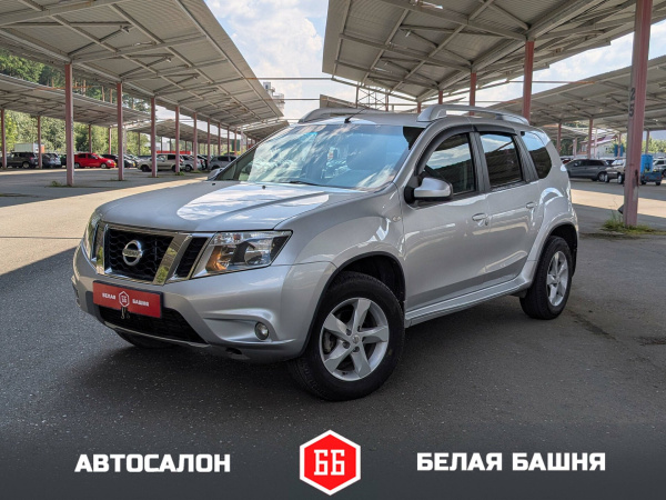 Nissan Terrano 2015 Серебряный