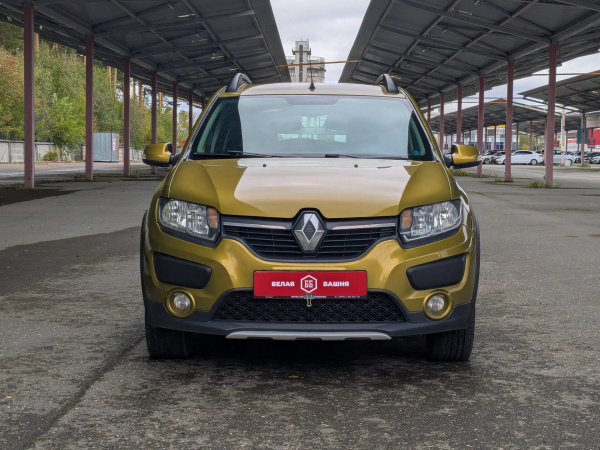 Renault Sandero 2017 Зеленый