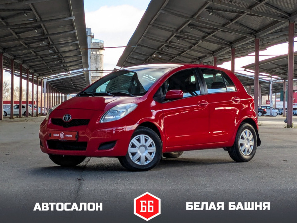 Toyota Yaris 2006 Красный