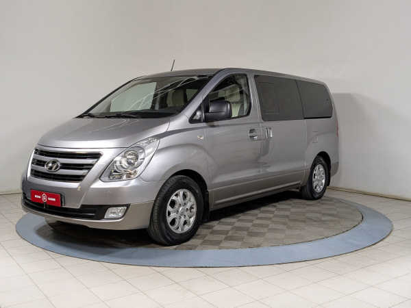 Hyundai H-1 2014 Серебряный