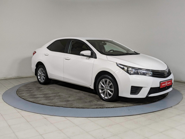 Toyota Corolla 2013 Белый