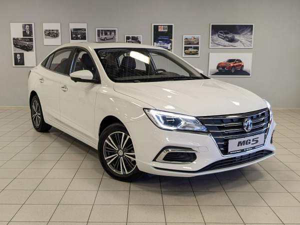 MG 5 2023 белый
