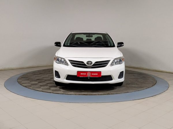 Toyota Corolla 2010 Белый