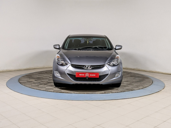 Hyundai Elantra 2011 Серый