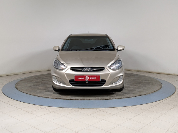 Hyundai Solaris 2011 Серый