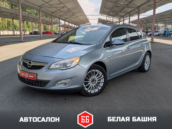 Opel Astra 2011 Серый