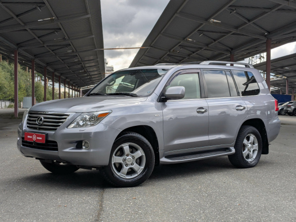 Lexus LX 2008 Серый