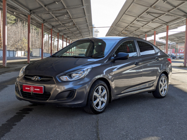 Hyundai Solaris 2012 Серый