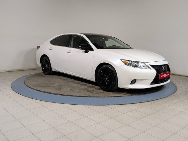 Lexus ES 2013 Белый
