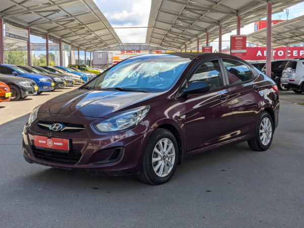 Hyundai Solaris 2011 Фиолетовый