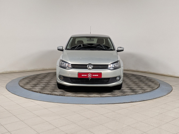 Volkswagen Polo 2011 Серебряный