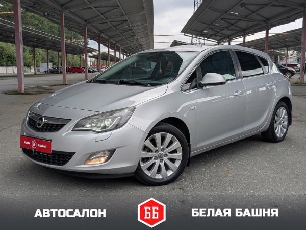 Opel Astra 2010 Серый