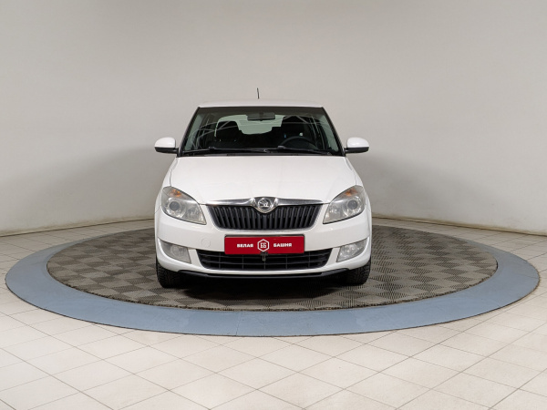 Skoda Fabia 2013 Белый