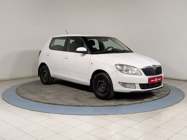 Skoda Fabia 2013 Белый