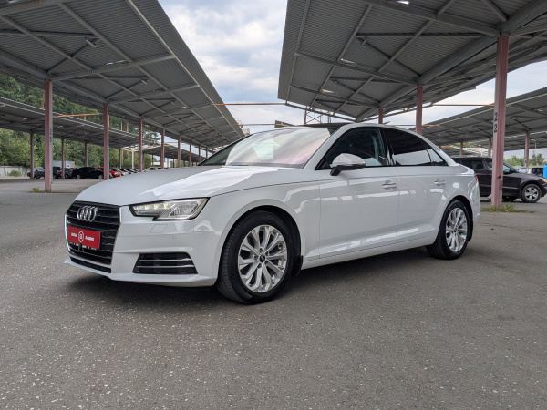 Audi A4 2016 Белый