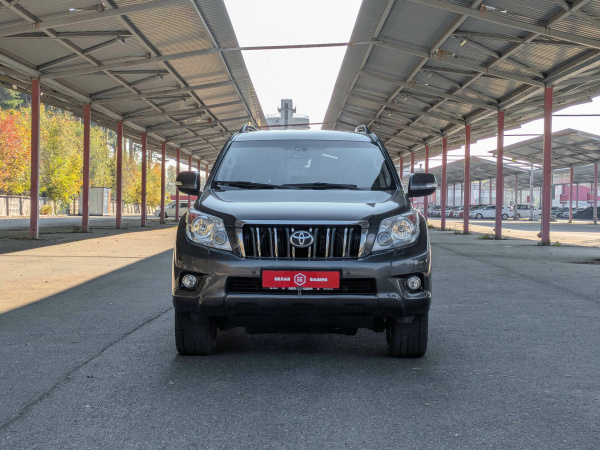 Toyota Land Cruiser Prado 2012 Серый