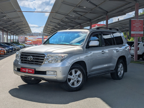 Toyota Land Cruiser 2007 Серебряный
