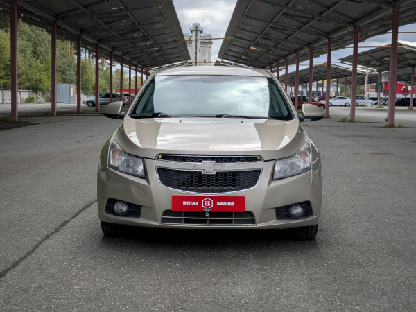 Chevrolet Cruze 2012 Бежевый