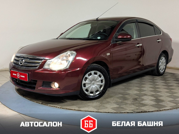 Nissan Almera 2013 Красный
