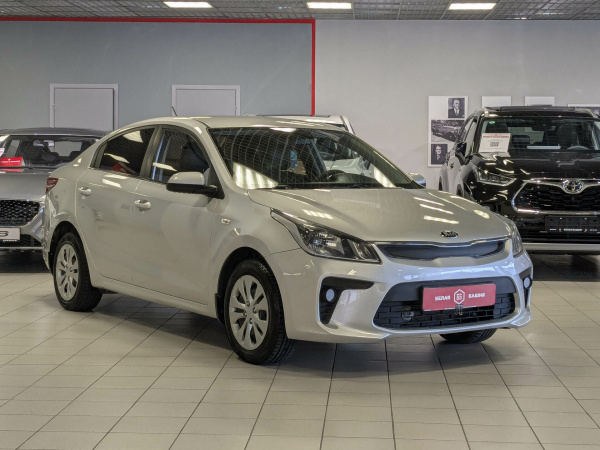 Kia Rio 2017 Серебряный