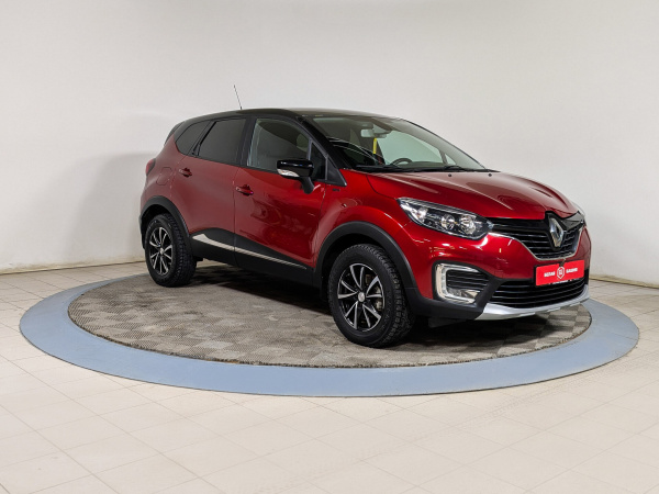 Renault Kaptur 2018 Красный