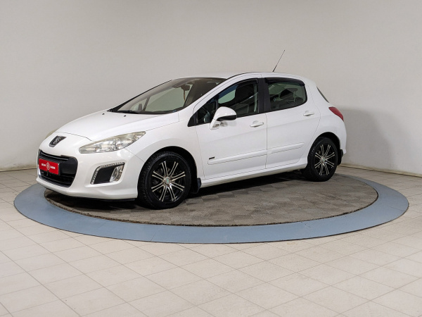 Peugeot 308 2011 Белый