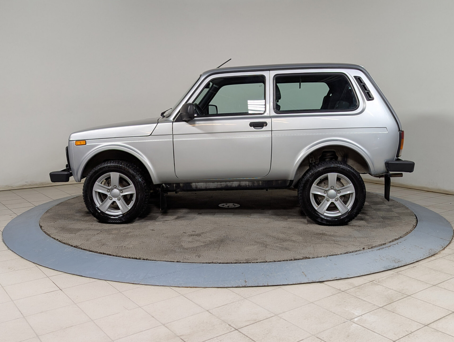 Lada (ВАЗ) 2121 (4x4) 2021 Серебряный