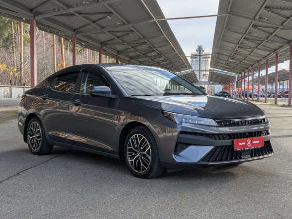 Москвич 6 2024 Серый