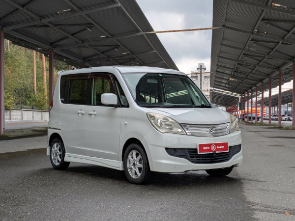 Suzuki Solio 2011 Белый