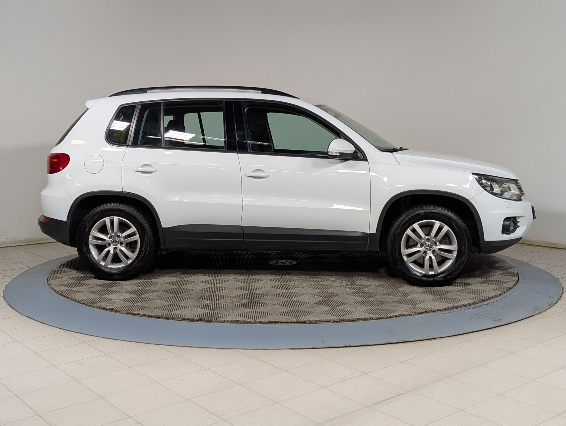 Volkswagen Tiguan 2014 Белый